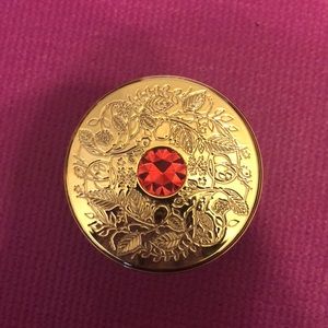 Bare minerals powder foundation